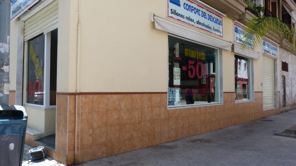 0203 – Local Comercial en Salobreña